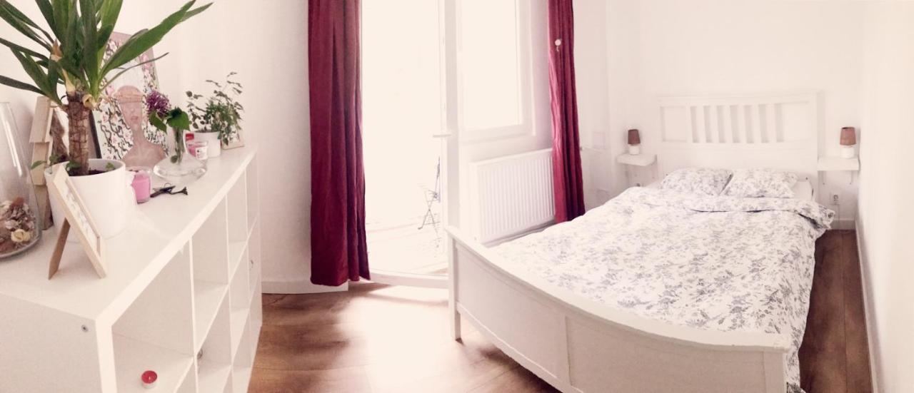 Lola'S Apartament Close To City Center Bukarest Kültér fotó