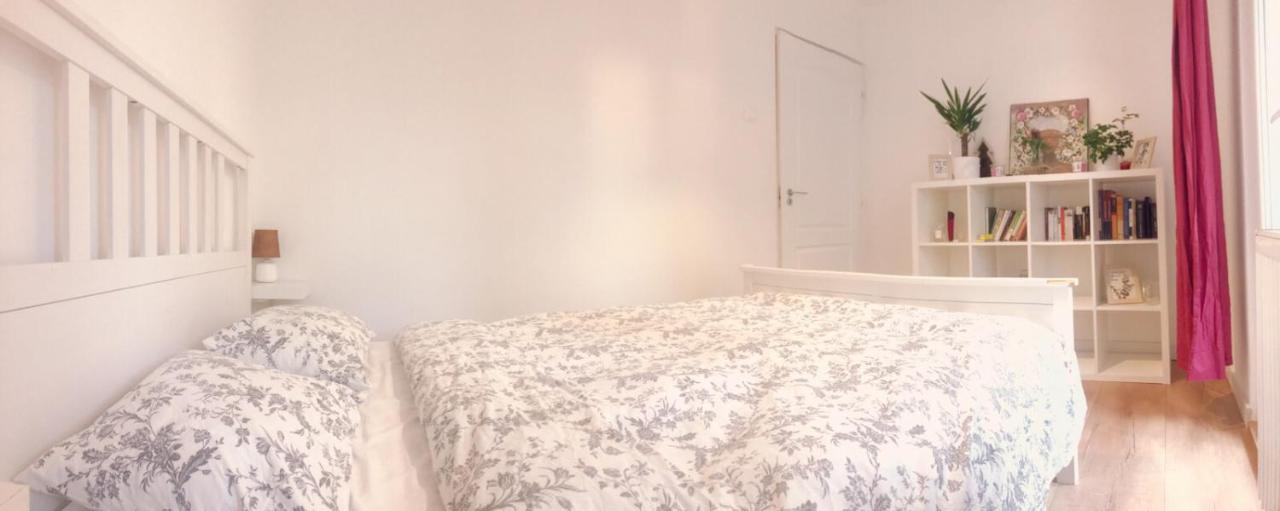 Lola'S Apartament Close To City Center Bukarest Kültér fotó