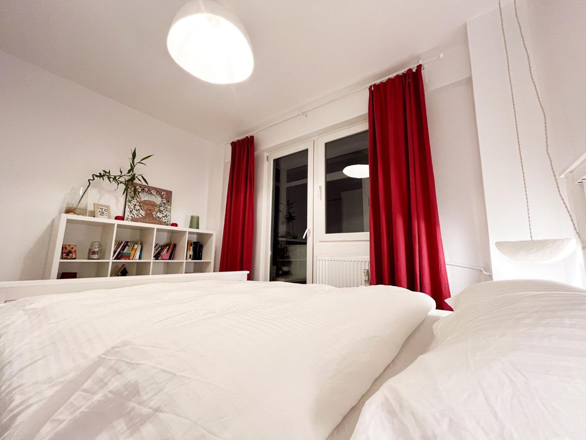 Lola'S Apartament Close To City Center Bukarest Kültér fotó