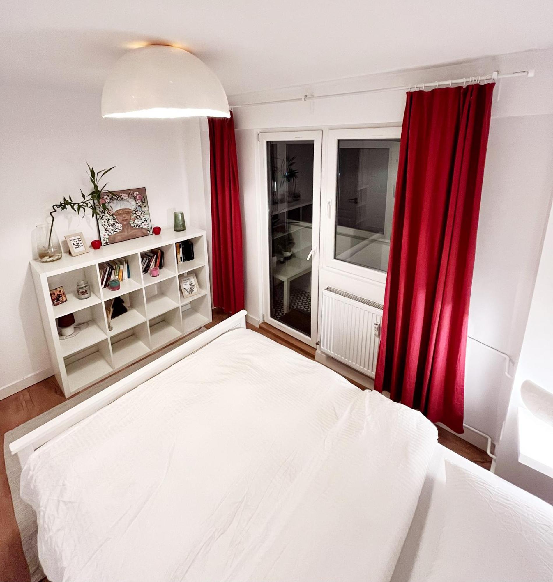 Lola'S Apartament Close To City Center Bukarest Kültér fotó