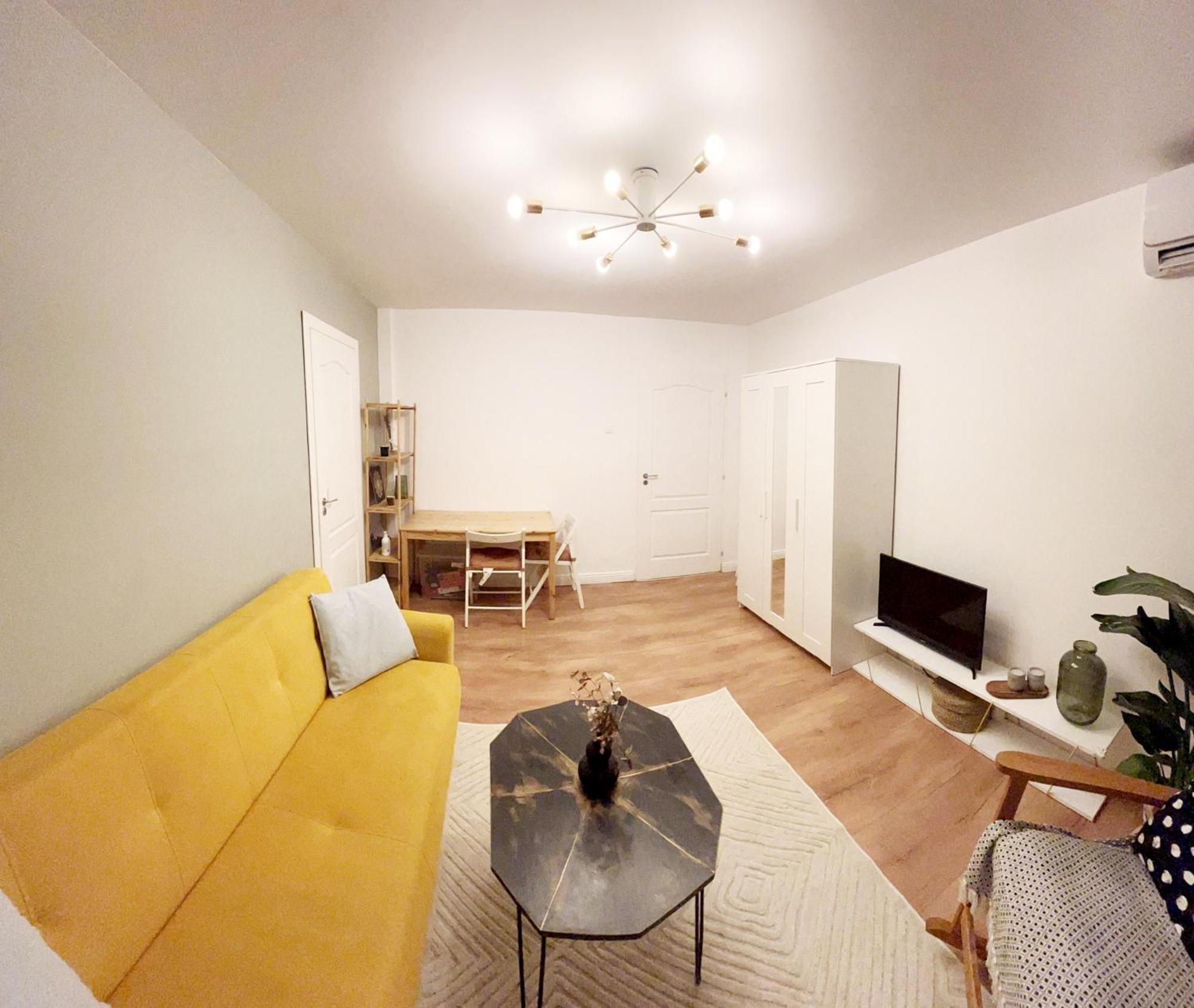Lola'S Apartament Close To City Center Bukarest Kültér fotó